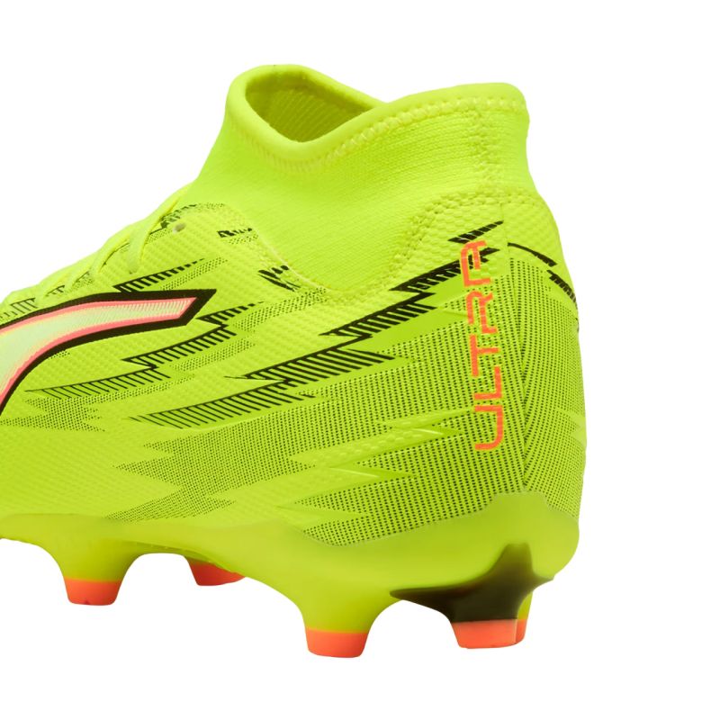 Puma Ultra 6 Play+ FG/AG 108707 01 football boots focicipő