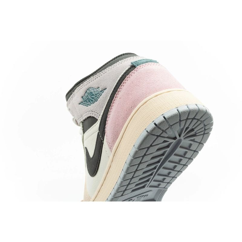 Nike Air Jordan 1 women's high-top sports shoes fashionable sneakers leggings