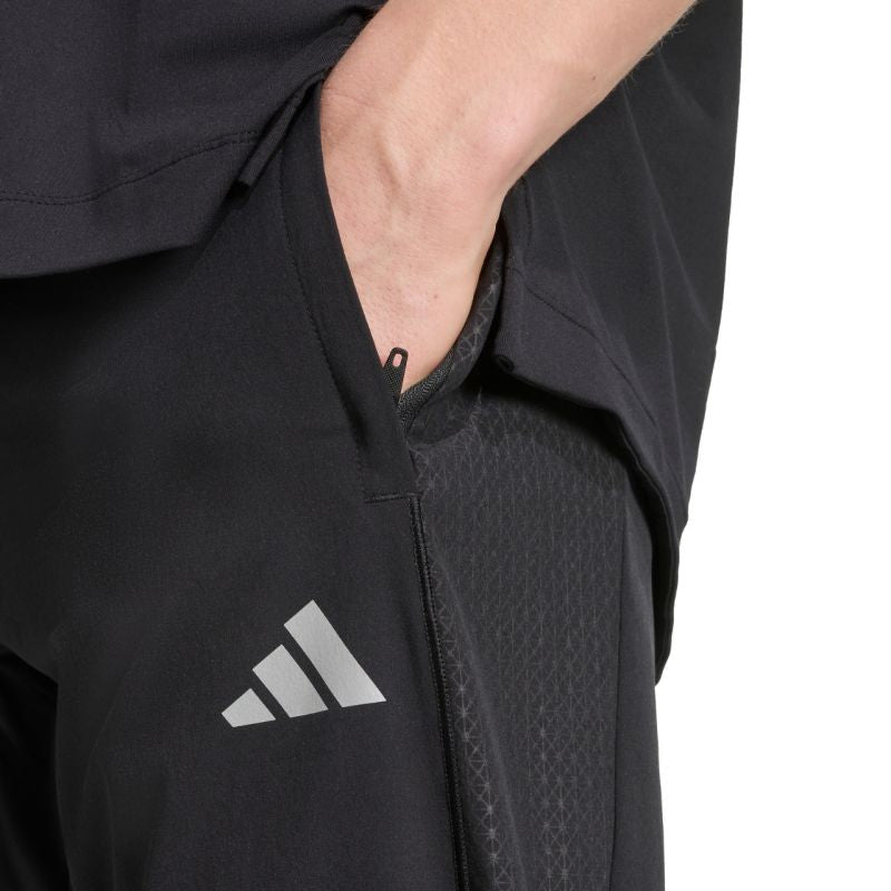 adidas Tech Apparel men's black JM8135 fekete nadrág