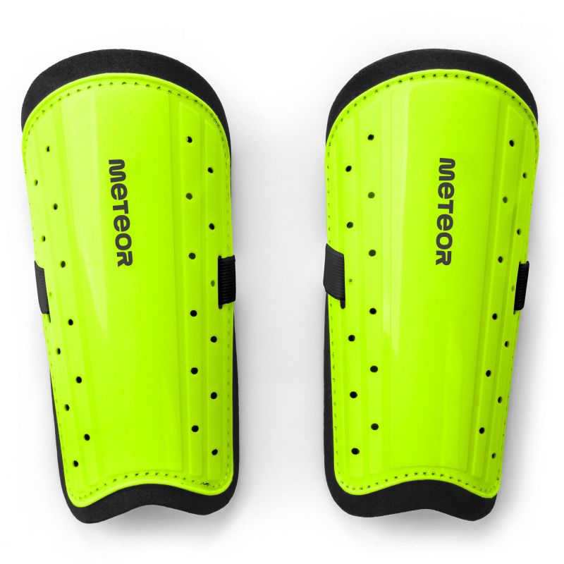Meteor M football green uniw shin guards