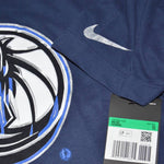 Nike Dallas Mavericks Essential Dry T-shirt Chrome Logo College Navy - CZ7252-419 sötétkék póló