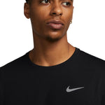 Nike Pro Dri-FIT Tight Long-Sleeve Men's T-Shirt fekete póló FB7070010