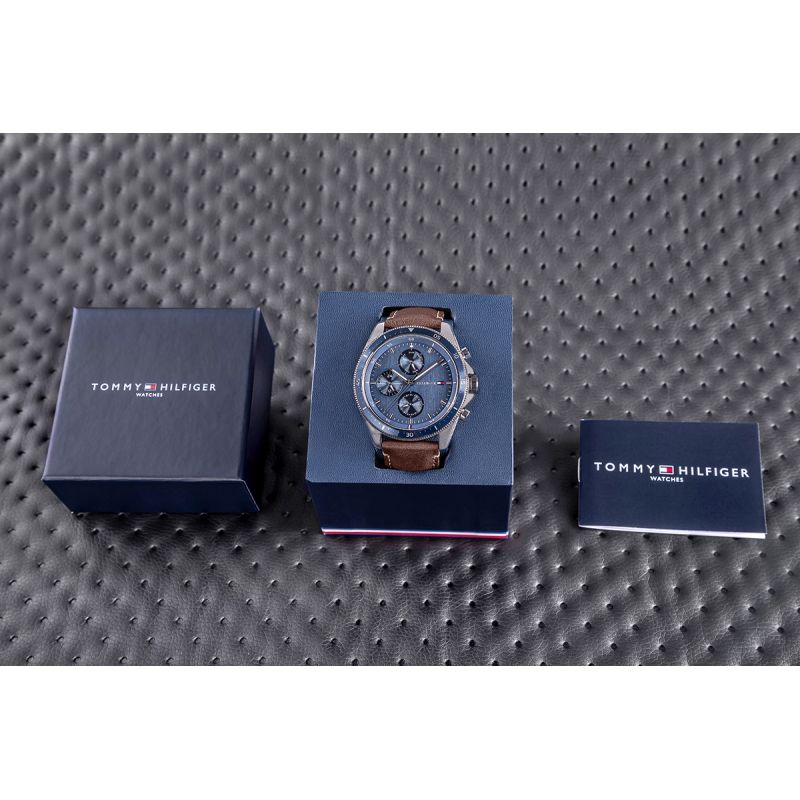 Tommy Hilfiger Parker Men's Watch 1791837 + BOX pulóver