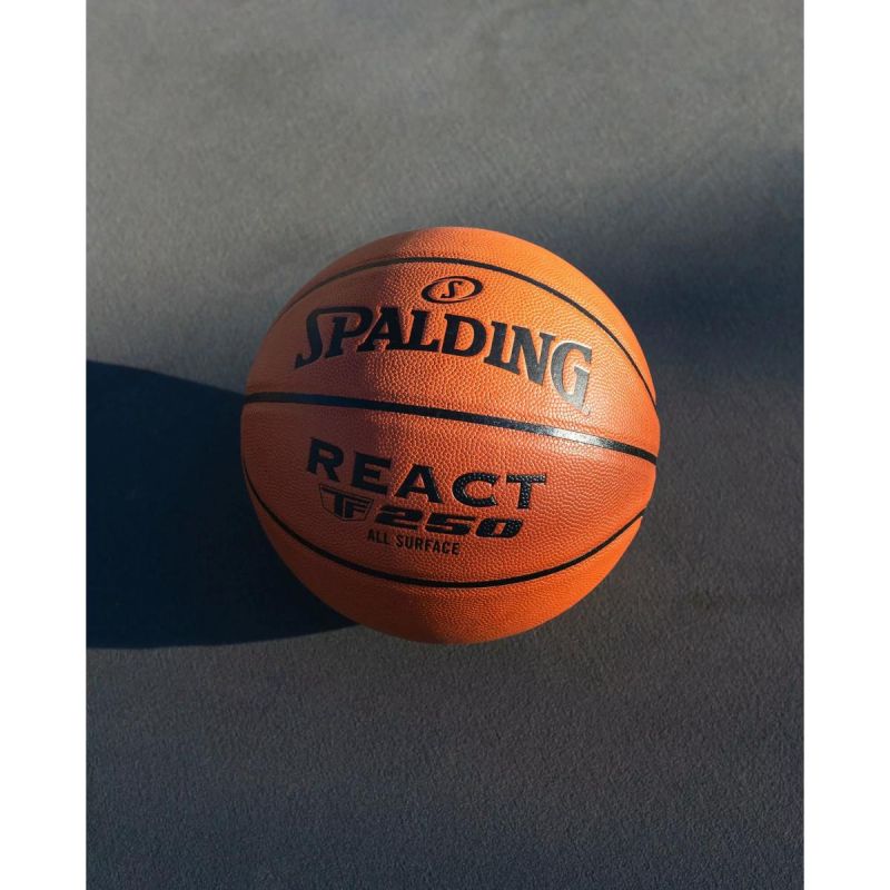Basketball Spalding React Tf-250 R.7 Fiba kosárlabda