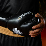 DBX Bushido 10oz Boxing Gloves - Striker - Legacy Series kesztyű