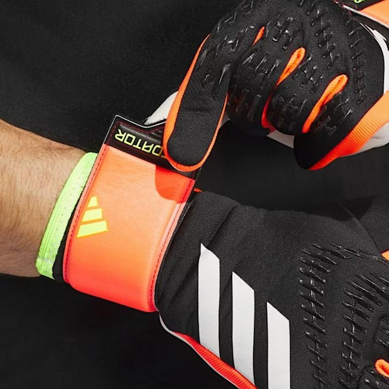 Adidas Pred Gl Lge Goalkeeper Gloves Size fekete kesztyű