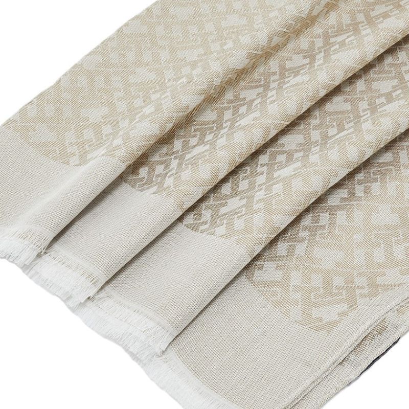 Tommy Hilfiger Women'S Luxe Hijab Scarf Egyéb