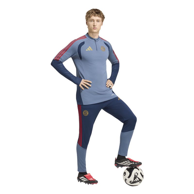 Adidas FC Bayern DNA Training Top sweatshirt