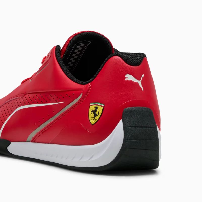Puma Ferrari Drift Cat 11 Rosso Corsa-Wh M shoes 30861302 Utcai cipő