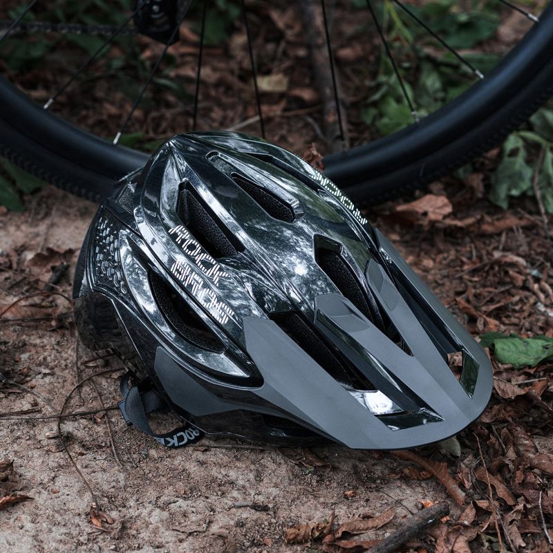 Rockbros LK-99 Mountain Bike Helmet with Adjustable Visor and Magnetic Closure 58-62 cm - Titanium tytanowy lights