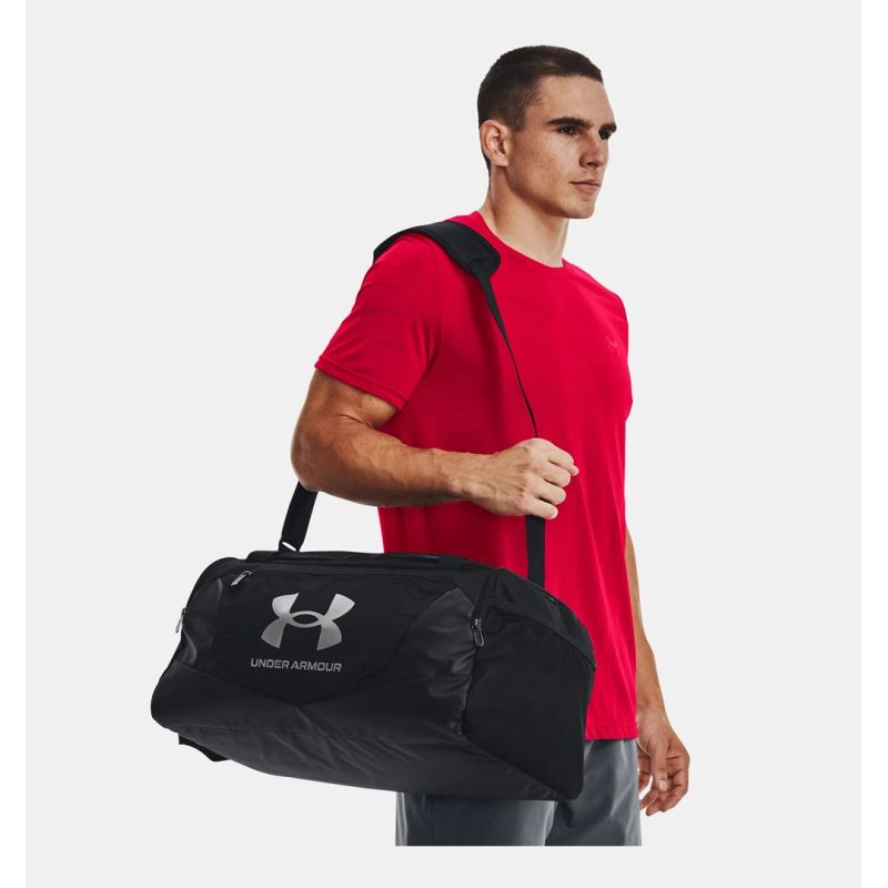 Under Armour UA Undeniable 5.0 S Sports Bag 40L Polyester, Thermoplastic Polyurethane Elastomers (TPU) fekete kiegészítő 145156