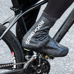 Rockbros Windproof Waterproof Shoe Covers 42-46 cm - Black fekete protectors and knee pads