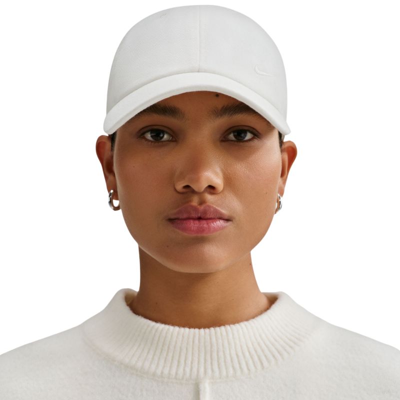 Nike Club Cap White