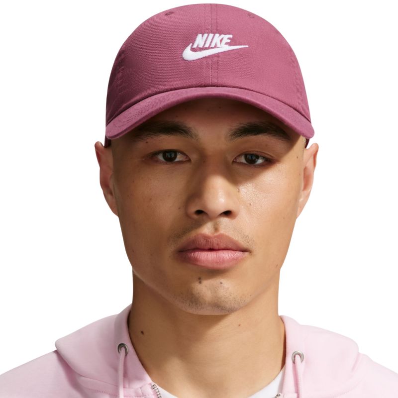 Nike Club Cap Pink and White s/m ruházat