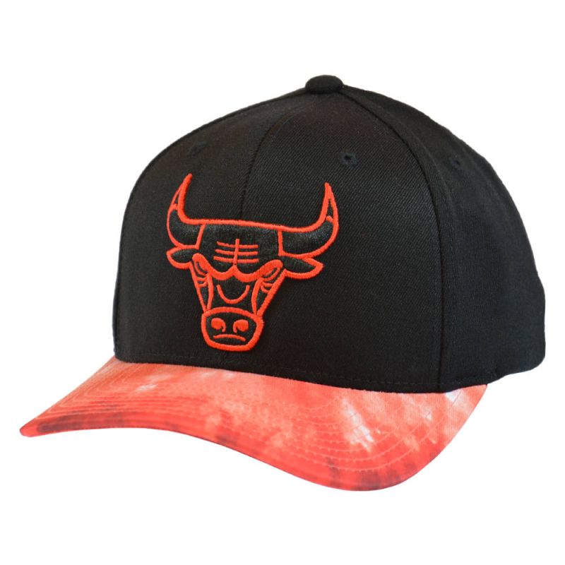 Mitchell & Ness NBA Tie Dye Classic Red Chicago Bulls Snapback Cap - 6HSSFH21HW002-CBUBKRD uniwersalny baseball sapka