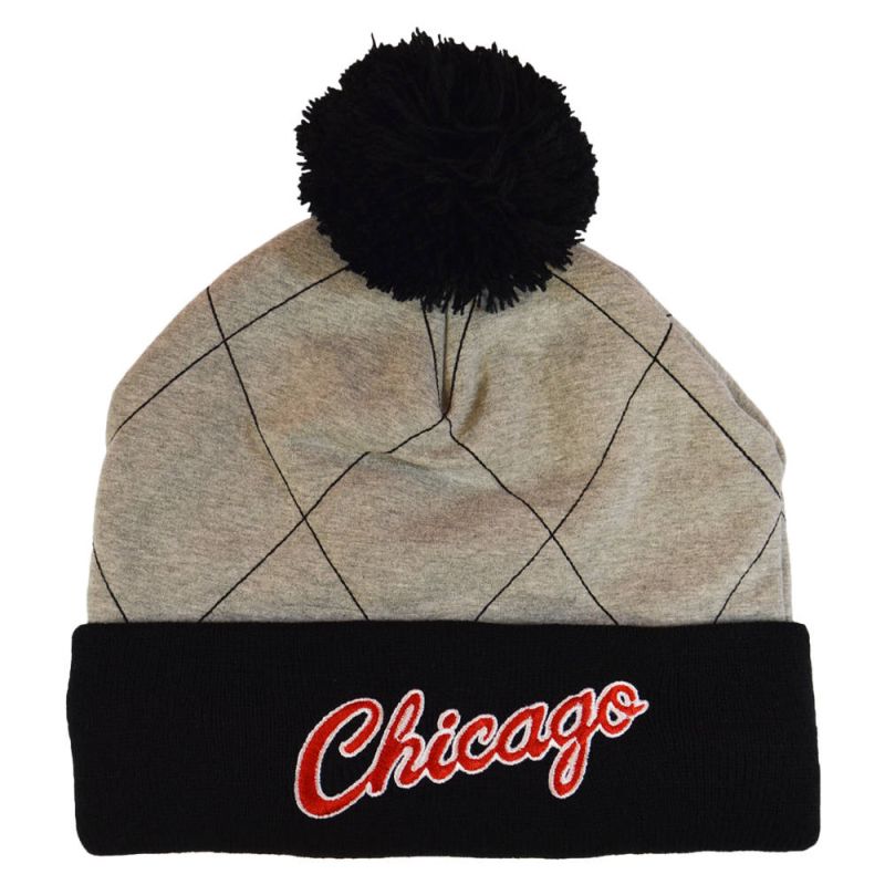 Mitchell & Ness NBA Quilted Pom Beanie HWC Chicago Bulls uniwersalny kötött sapka