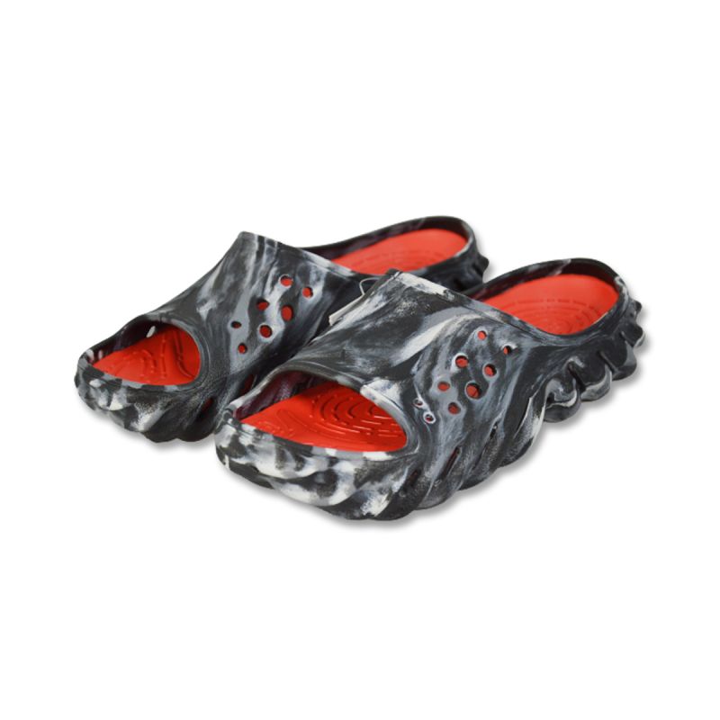 Crocs Echo Marbled Slide Pool Clogs in /Flame - 208467-0X9 fekete papucs