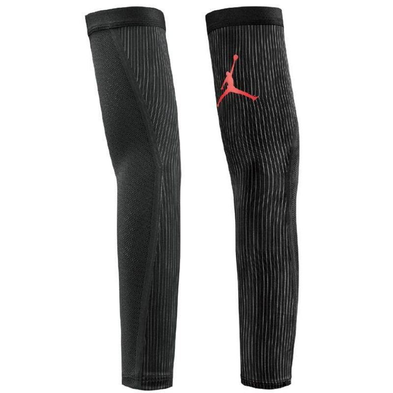 Jordan Legend Sleeves s/m karszalag
