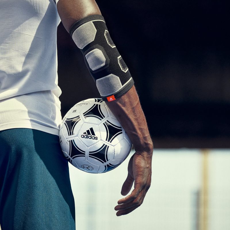 Adidas XL ADSU-12534BK elbow stabilizing band Kiegészítők