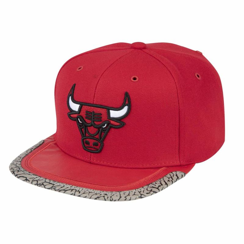 Mitchell & Ness Day 3 Snapback NBA Chicago Bulls Red Cap - 6HSSMM19505-CBUSCWH uniwersalny baseball sapka
