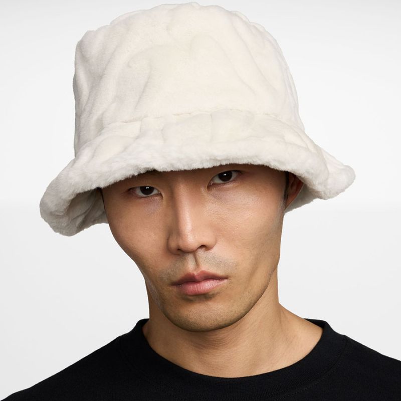 Nike APEX Insulated Hat HF7194-030 Kiegészítő