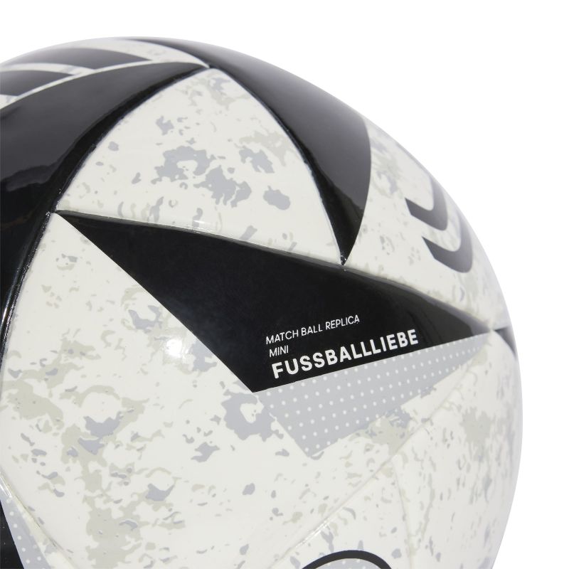Adidas Juventus Turin Home Mini IX4027 ball Kiegészítők