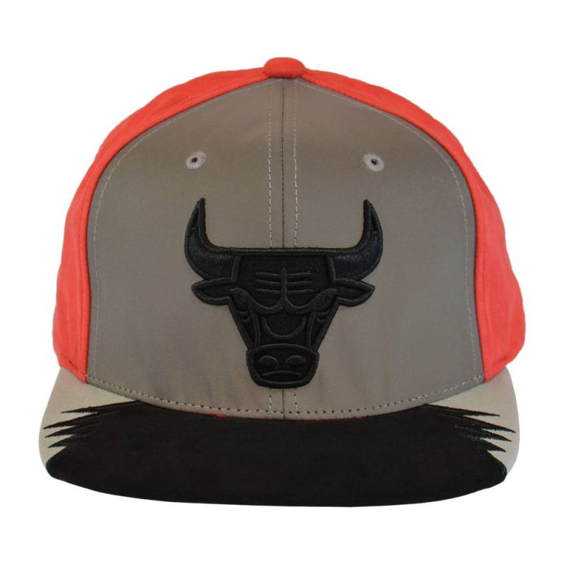 Mitchell & Ness NBA 5 Snapback Chicago Bulls Cap - HHSS1102-CBUYYPPPGYRD uniwersalny baseball sapka