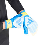 adidas Predator Training Goalkeeper Gloves White, Yellow, and Blue KA7786 kék kapuskesztyű