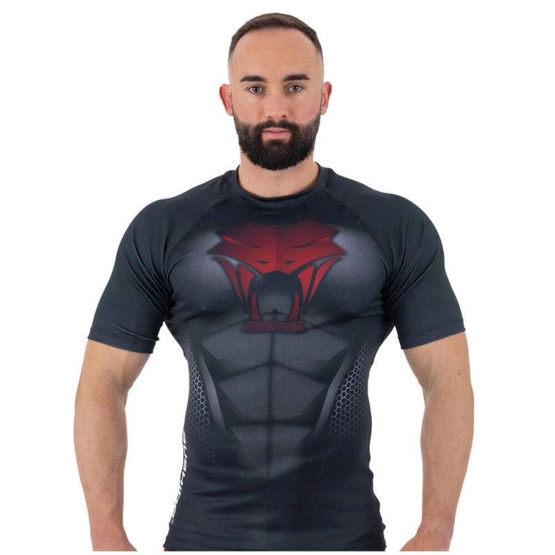 DBX Bushido The "Snake" compression Rashguard is made of DBX MORE DRY material. póló