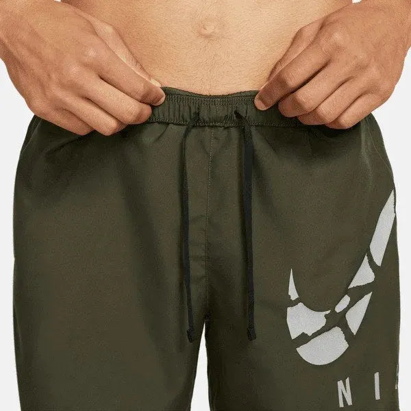 Nike Dri-FIT Challenger Run Divisio férfi rövidnadrág
