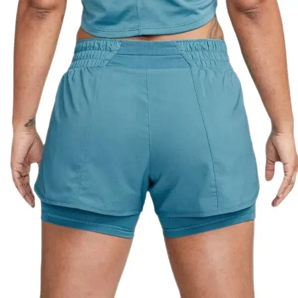 Nike_ Nike Dri-FIT One-Women\'s Mid-Rise 3\" 2-in-1 Short - Sportmania.hu