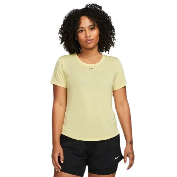 Nike_ Nike Dri-FIT One-Women\'s Standard Fit Short-Sleeve Top Póló - Sportmania.hu