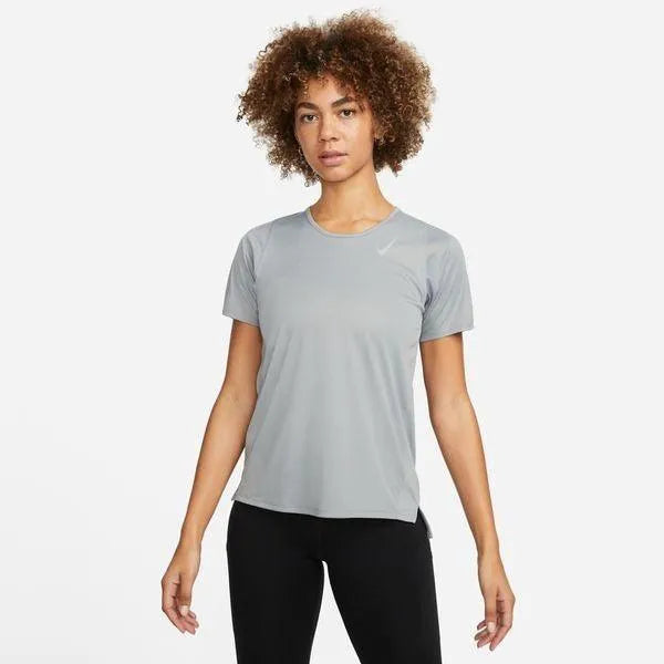 Nike_ Nike Dri-FIT Race-Womens Short-Sleeve Running Top Póló