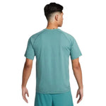 Nike_ NIKE DRI-FIT READY MEN\"S SHORT Póló - Sportmania.hu