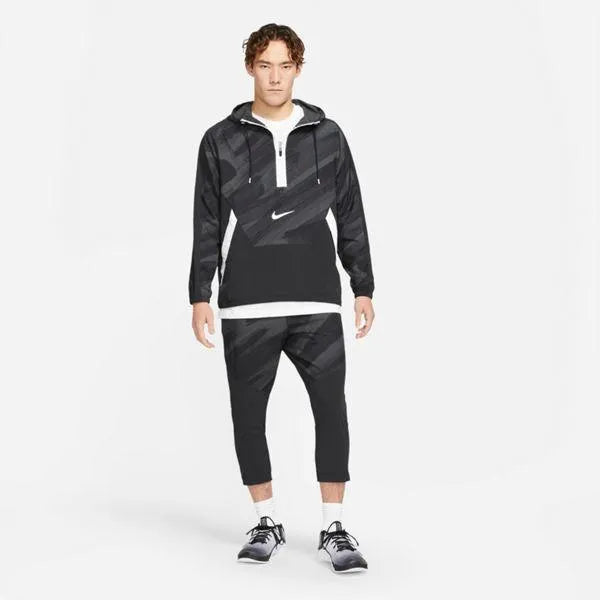 Nike_ Nike Dri-FIT Sport Clash Men\'s Woven Training Pants Nadrág