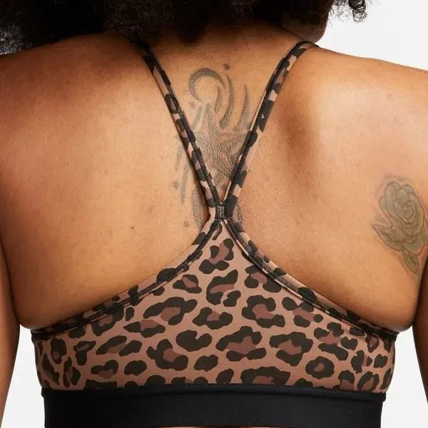 Nike_ Nike Indy-Womens Light-Support 1-Piece Pad V-Neck Leopard Print Sports Bra Sportmelltartó - Sportmania.hu